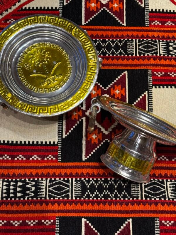 صحن معدن